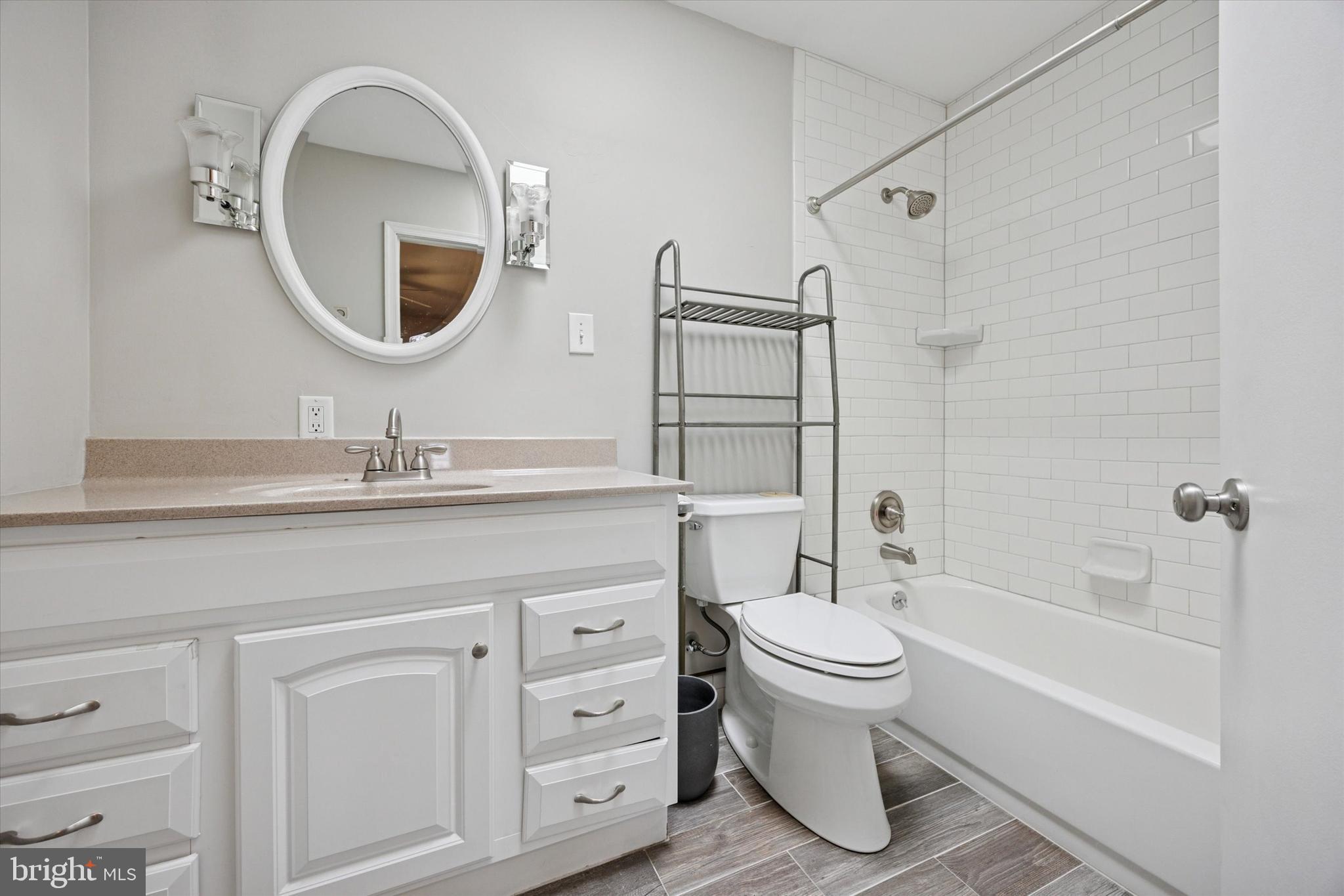 WILLOW WOOD - Residential