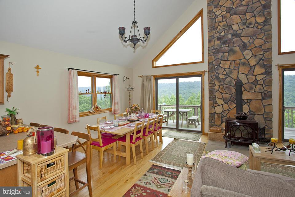 SPRUCE PINE HOLLOW - Residential