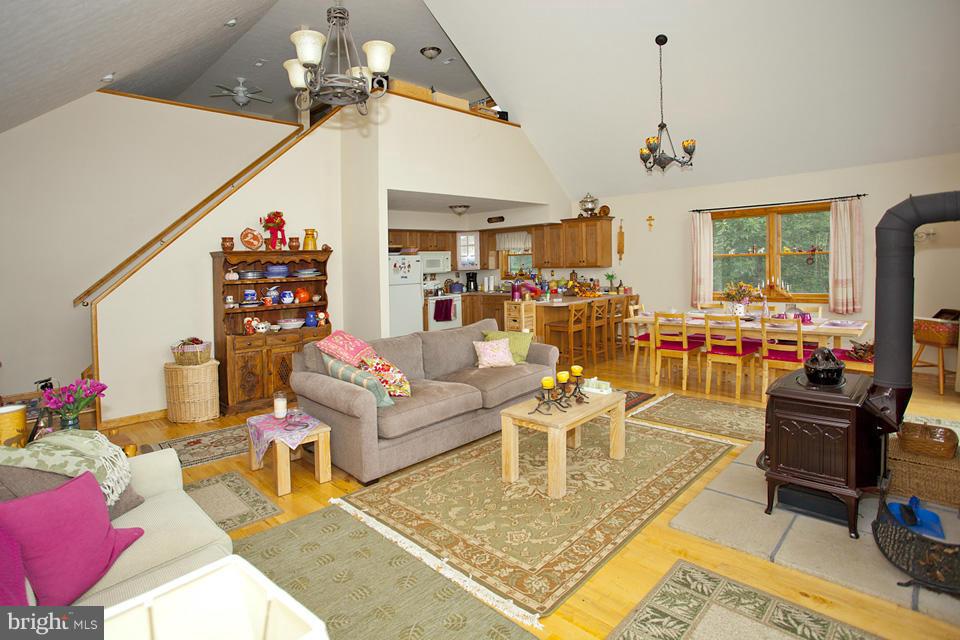 SPRUCE PINE HOLLOW - Residential