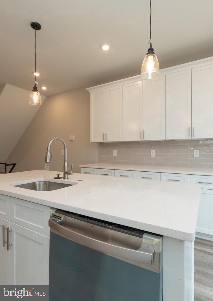 WEST KENSINGTON - Residential Lease