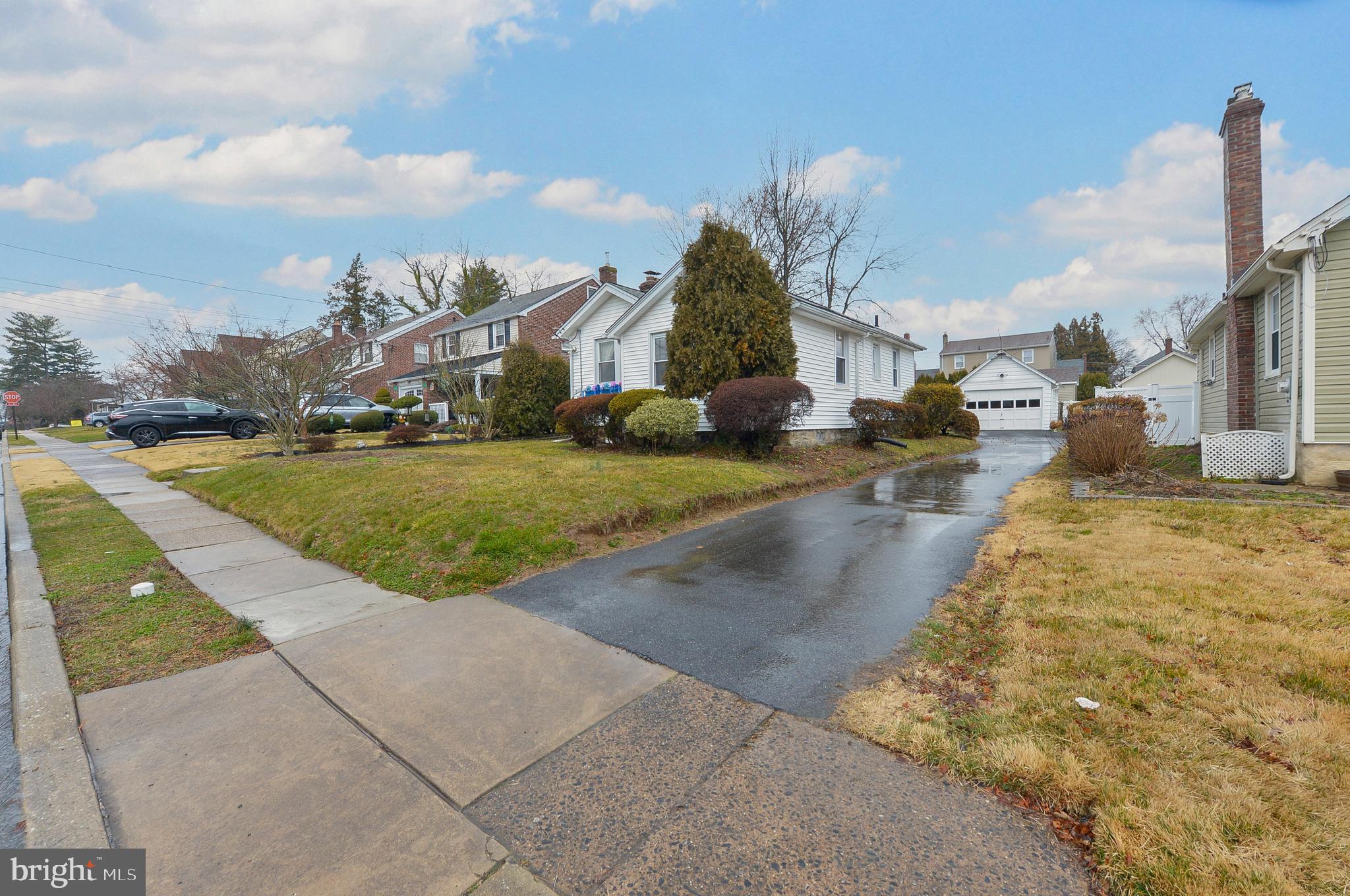 LYNNWOOD - Residential