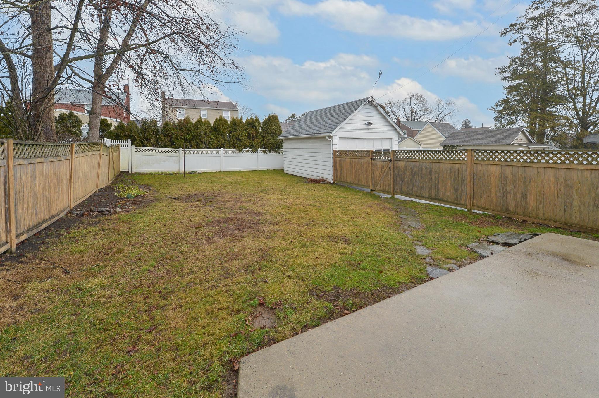 LYNNWOOD - Residential