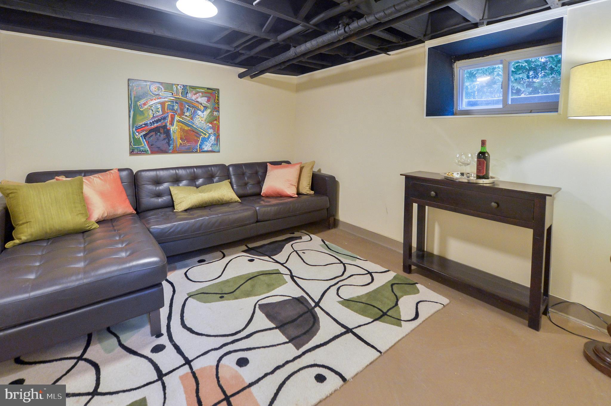 LYNNWOOD - Residential