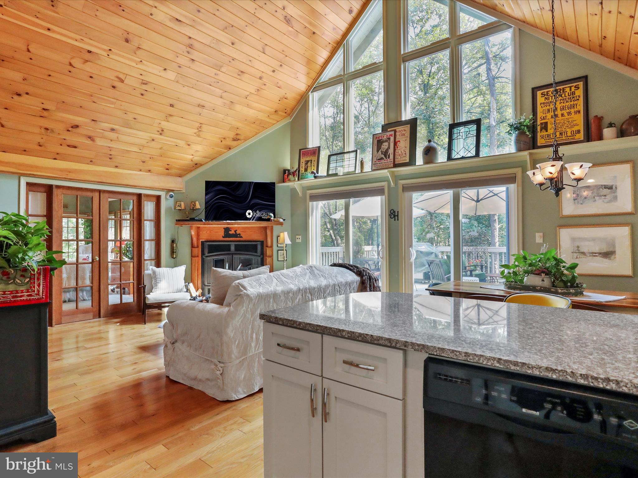 THE WOODS - Residential