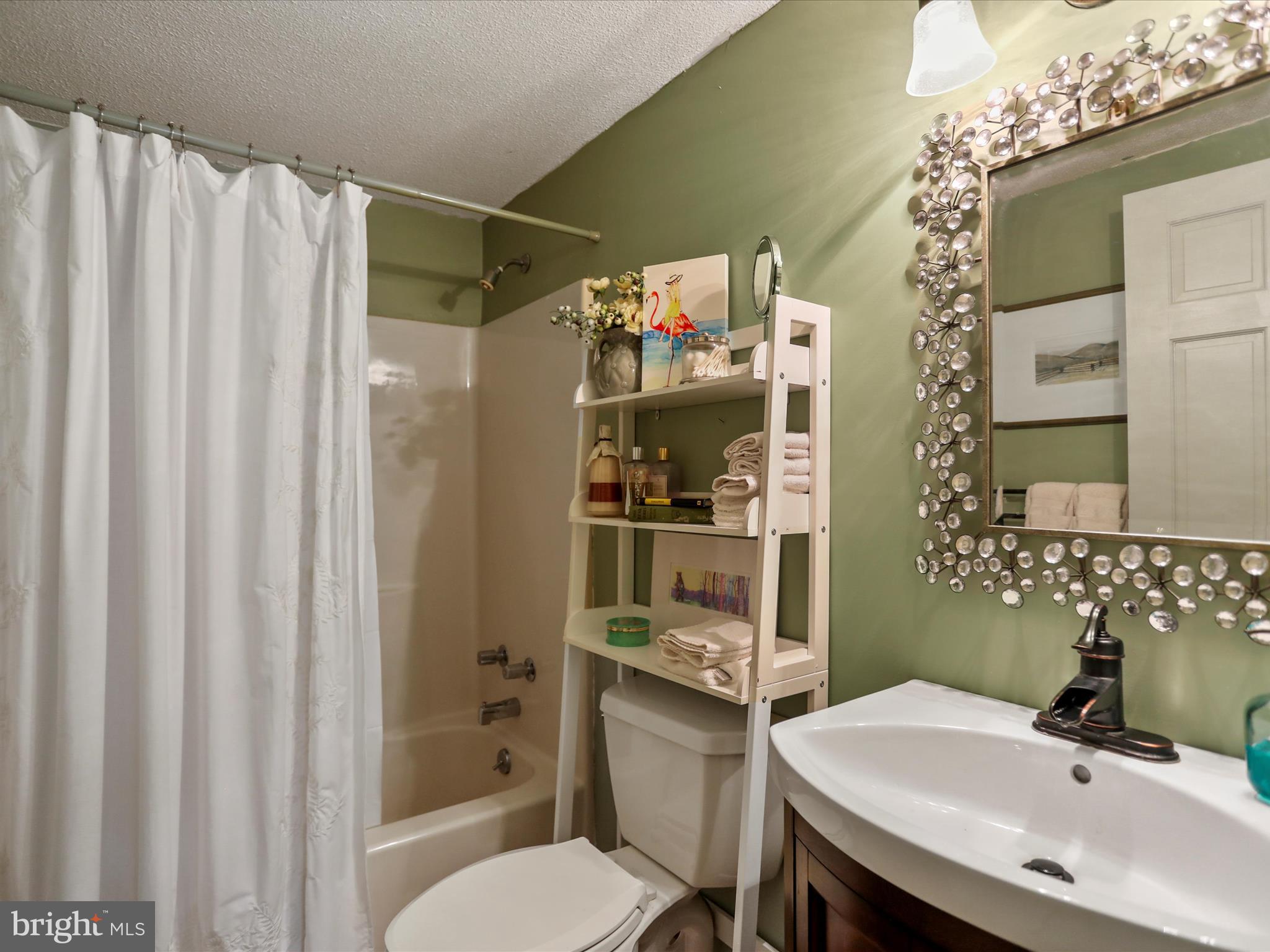 THE WOODS - Residential