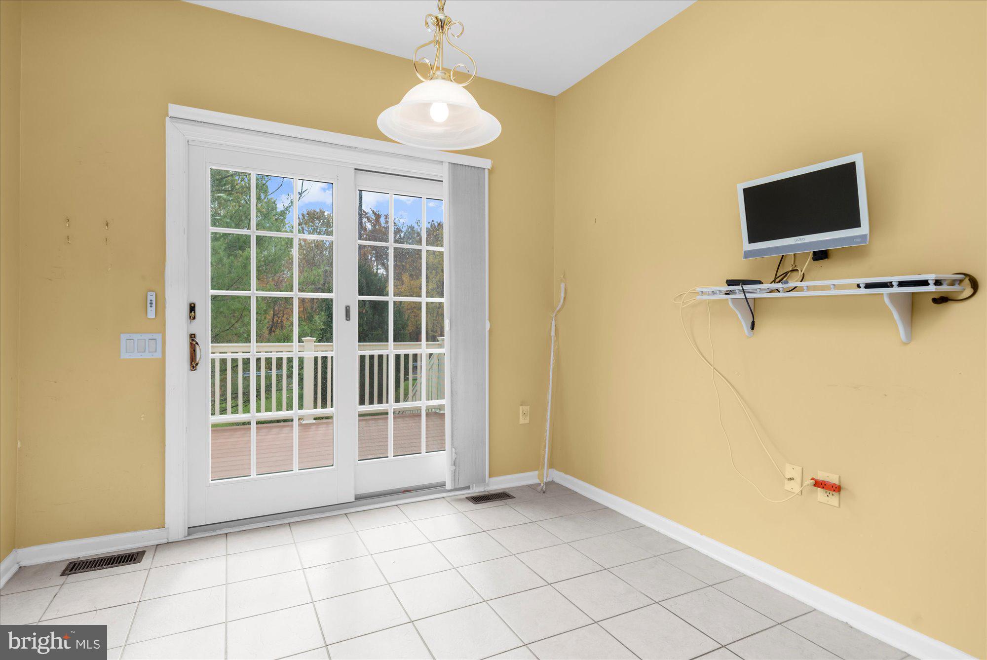 BLUESTONE CREEK - Residential