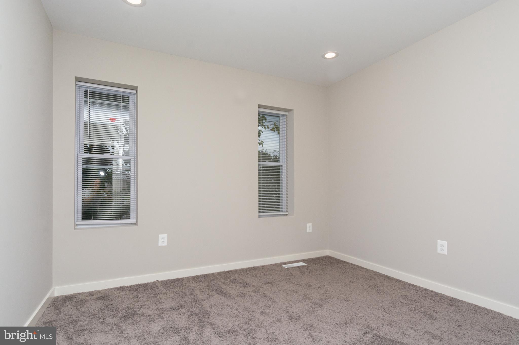 HARWOOD - Residential