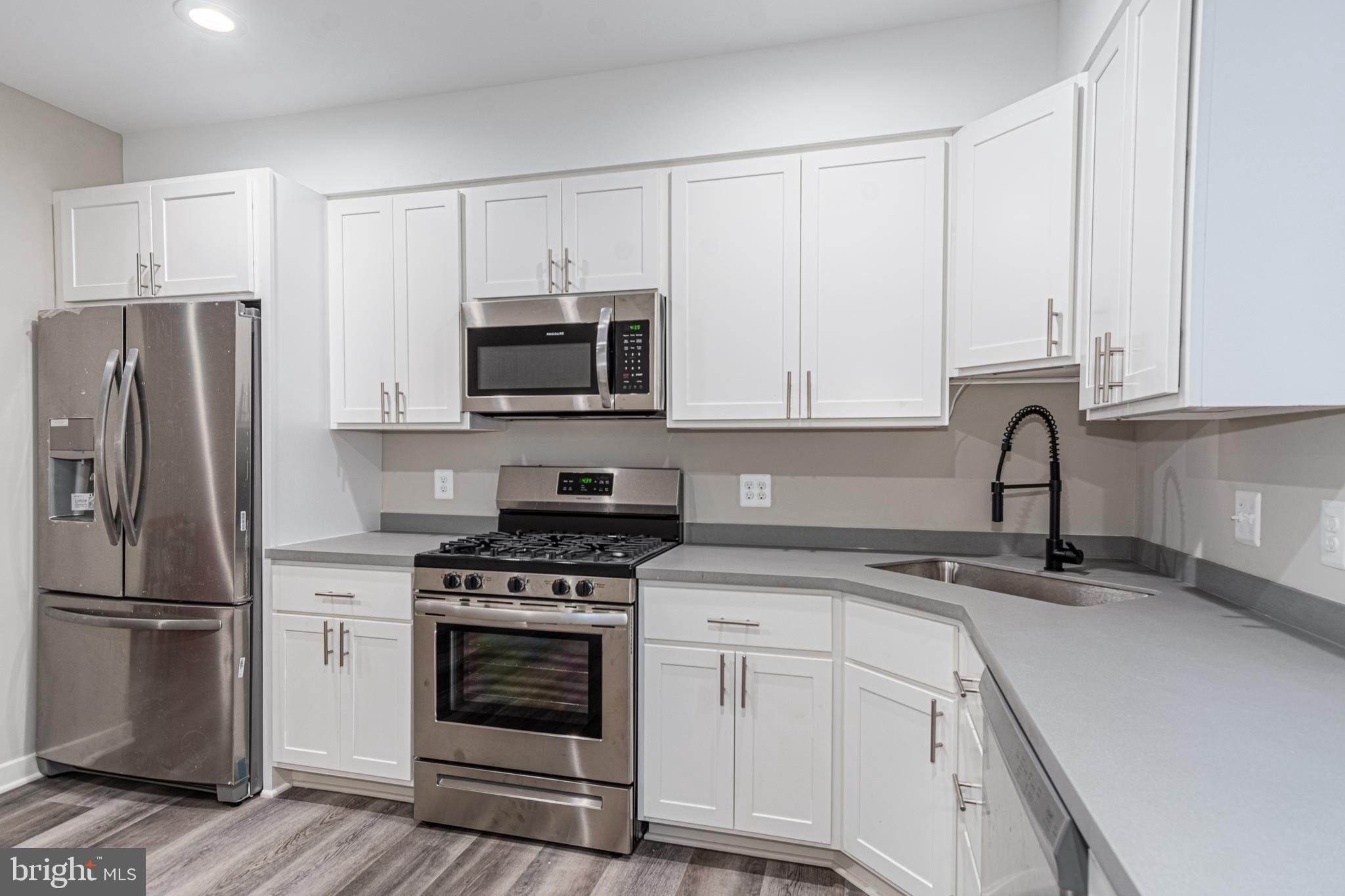 HARWOOD - Residential