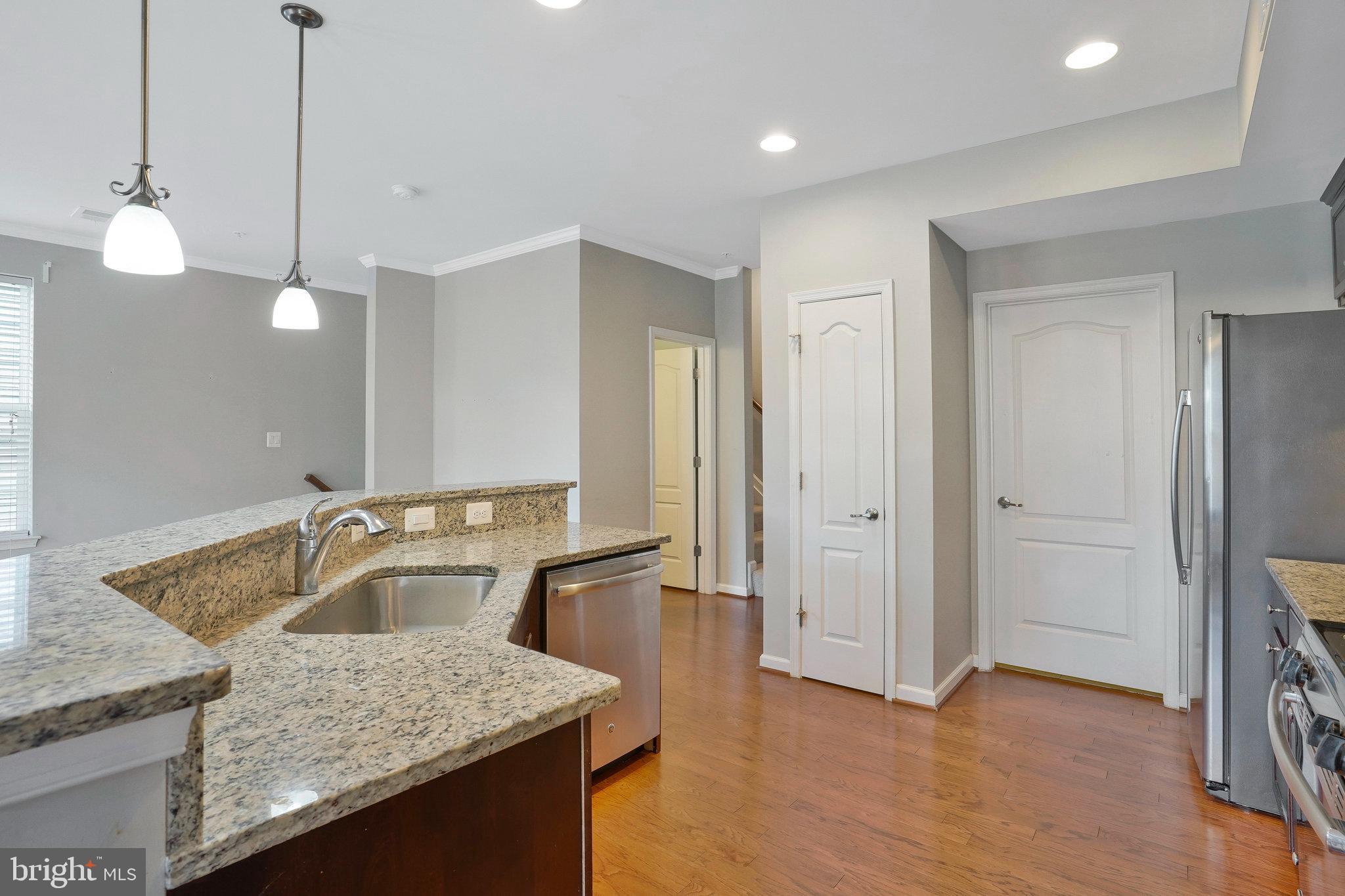 DANE RIDGE CONDO - Residential