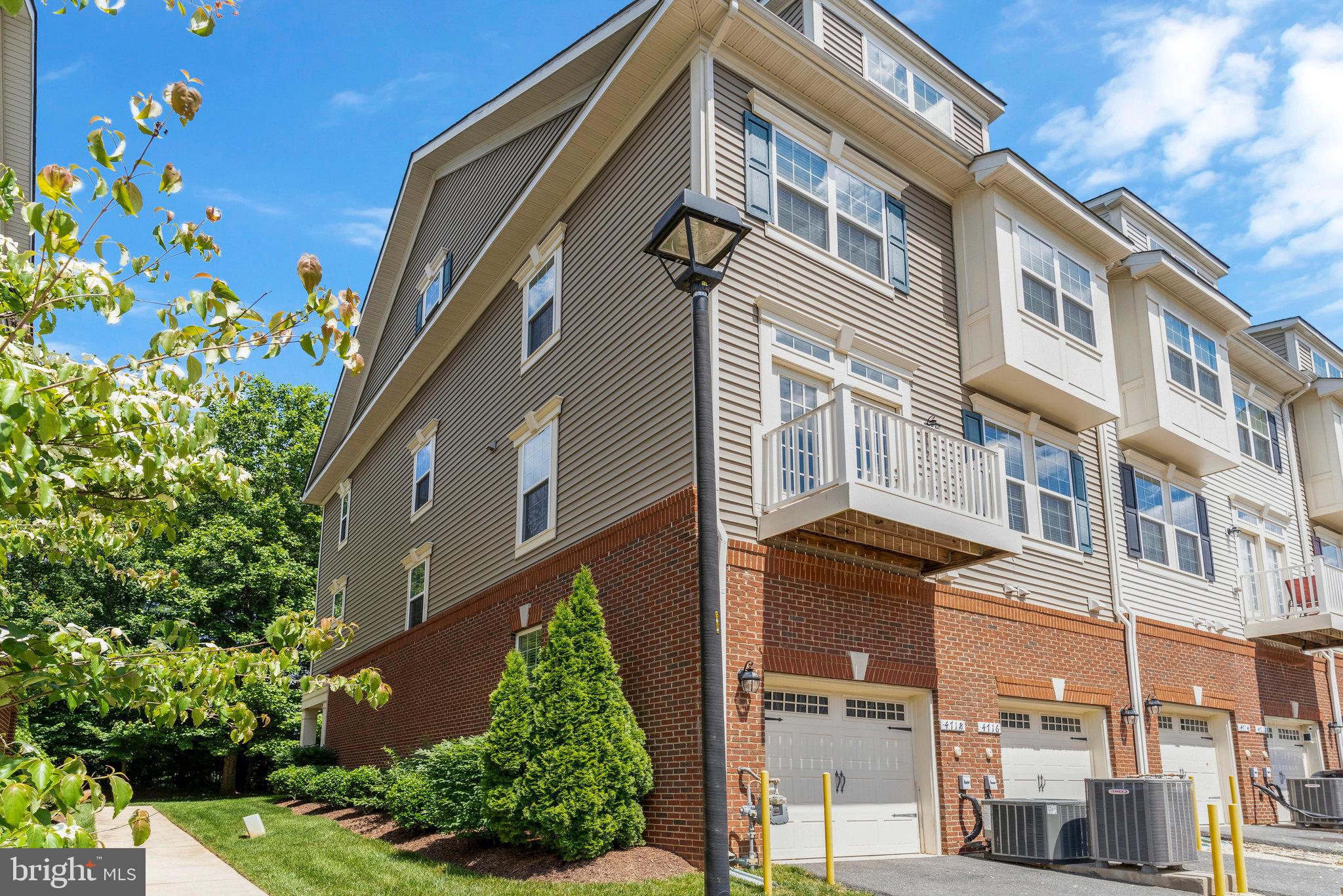 DANE RIDGE CONDO - Residential