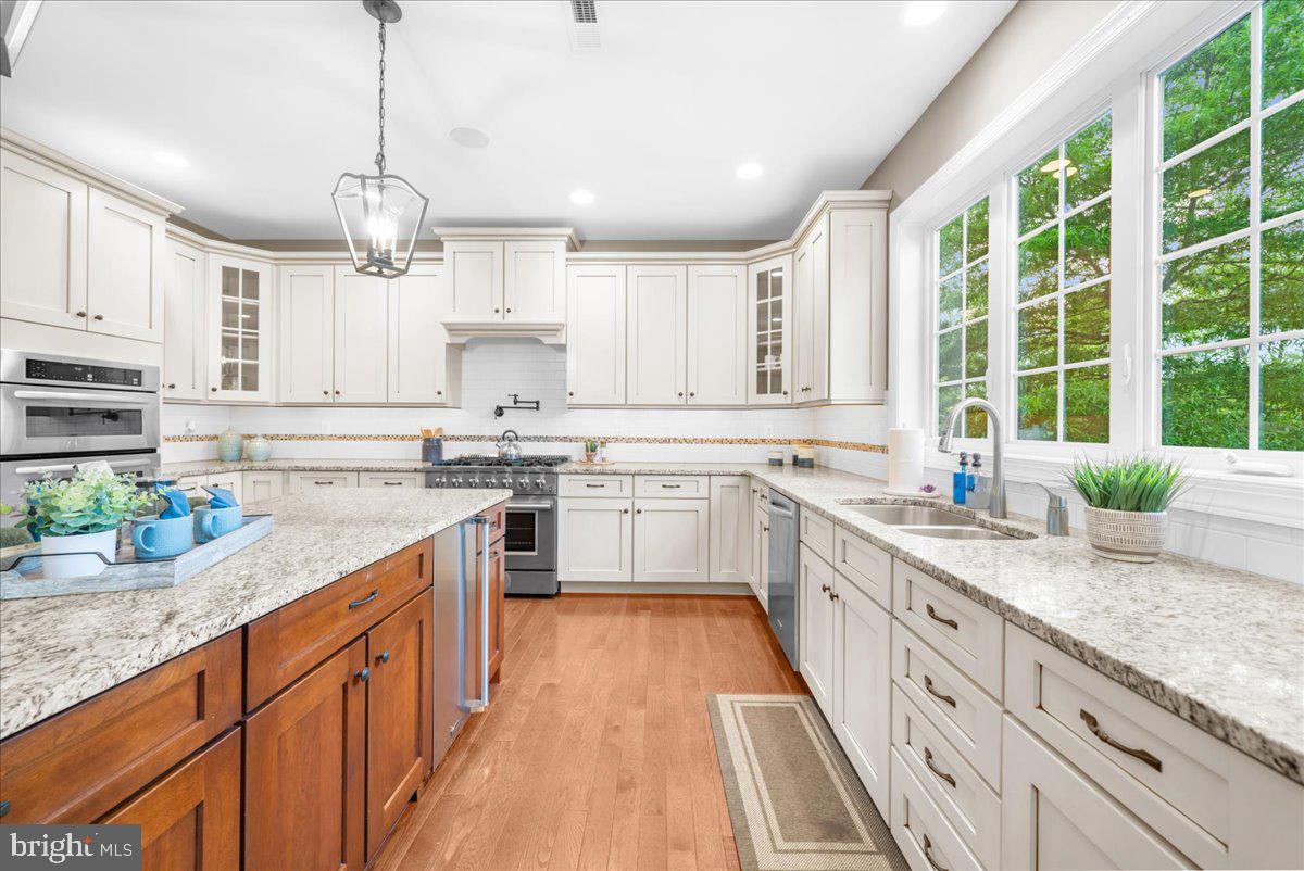 RIVERSIDE AT PROV - Residential