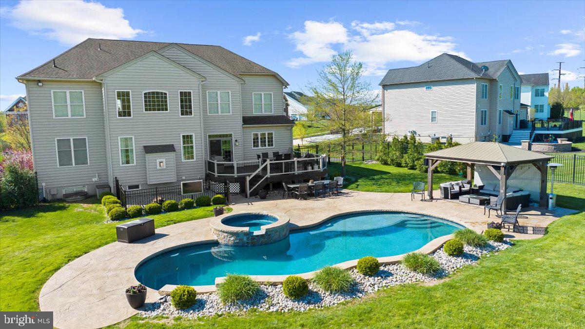 RIVERSIDE AT PROV - Residential