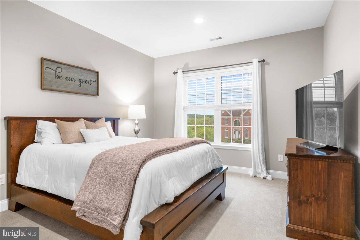 RIVERSIDE AT PROV - Residential