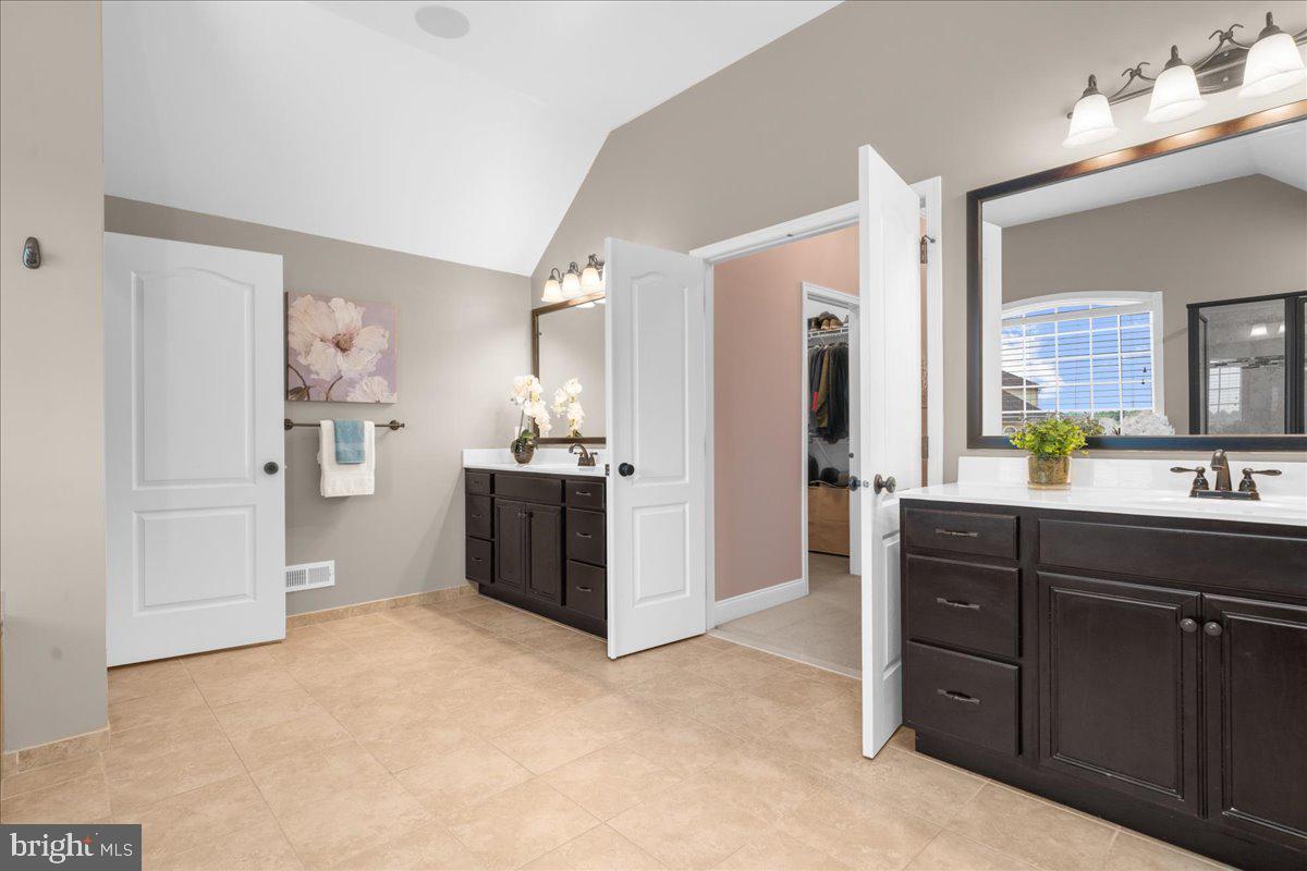 RIVERSIDE AT PROV - Residential