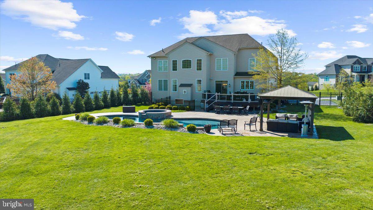 RIVERSIDE AT PROV - Residential