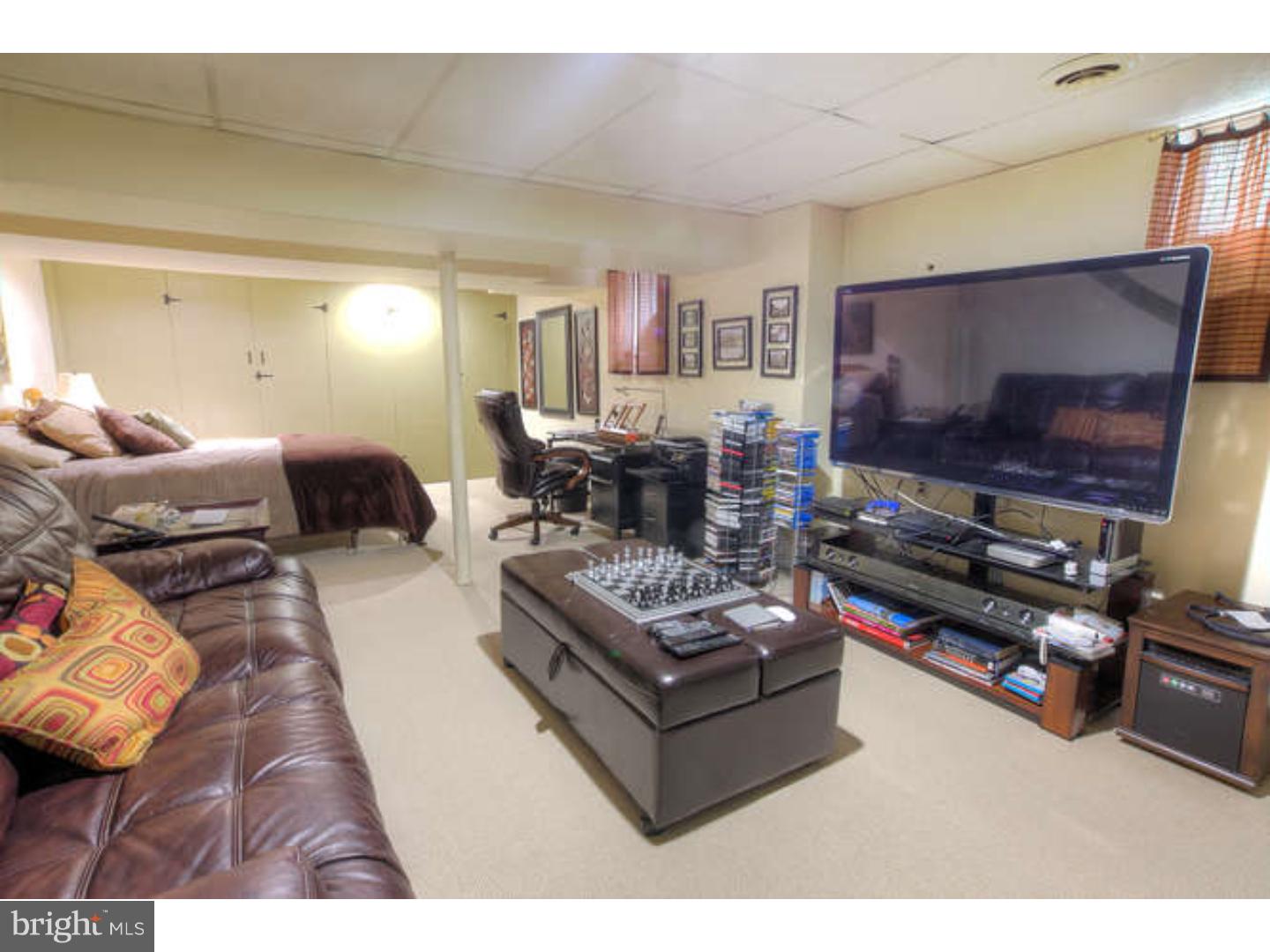 WHITFORD HILLS - Residential