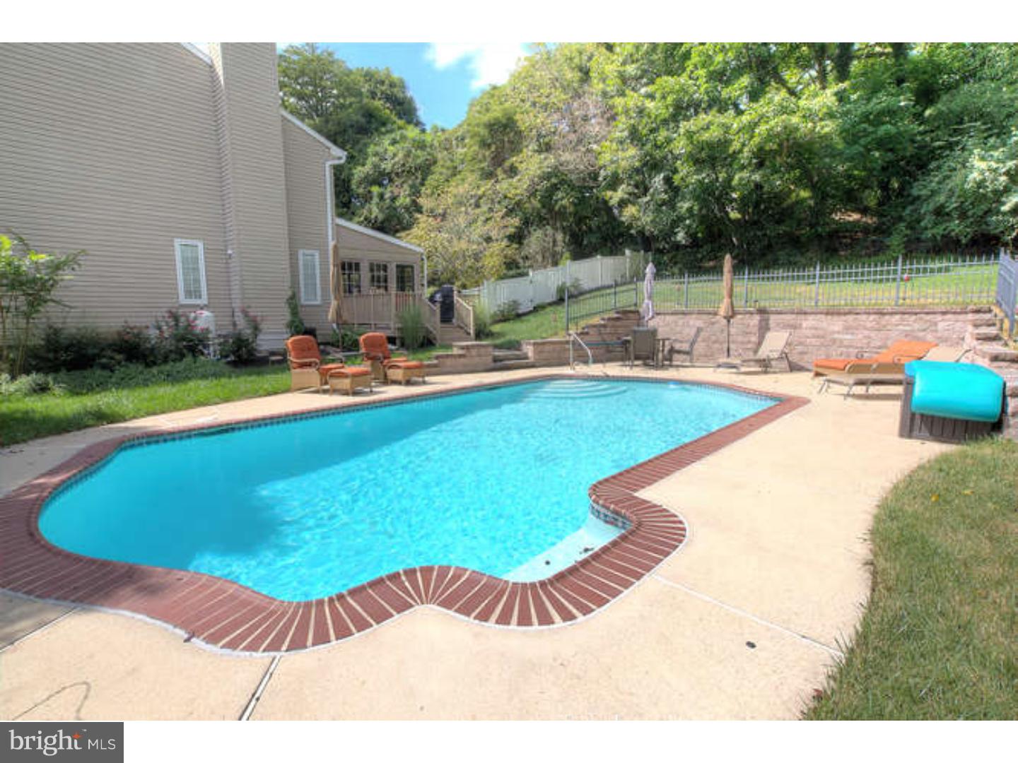 WHITFORD HILLS - Residential