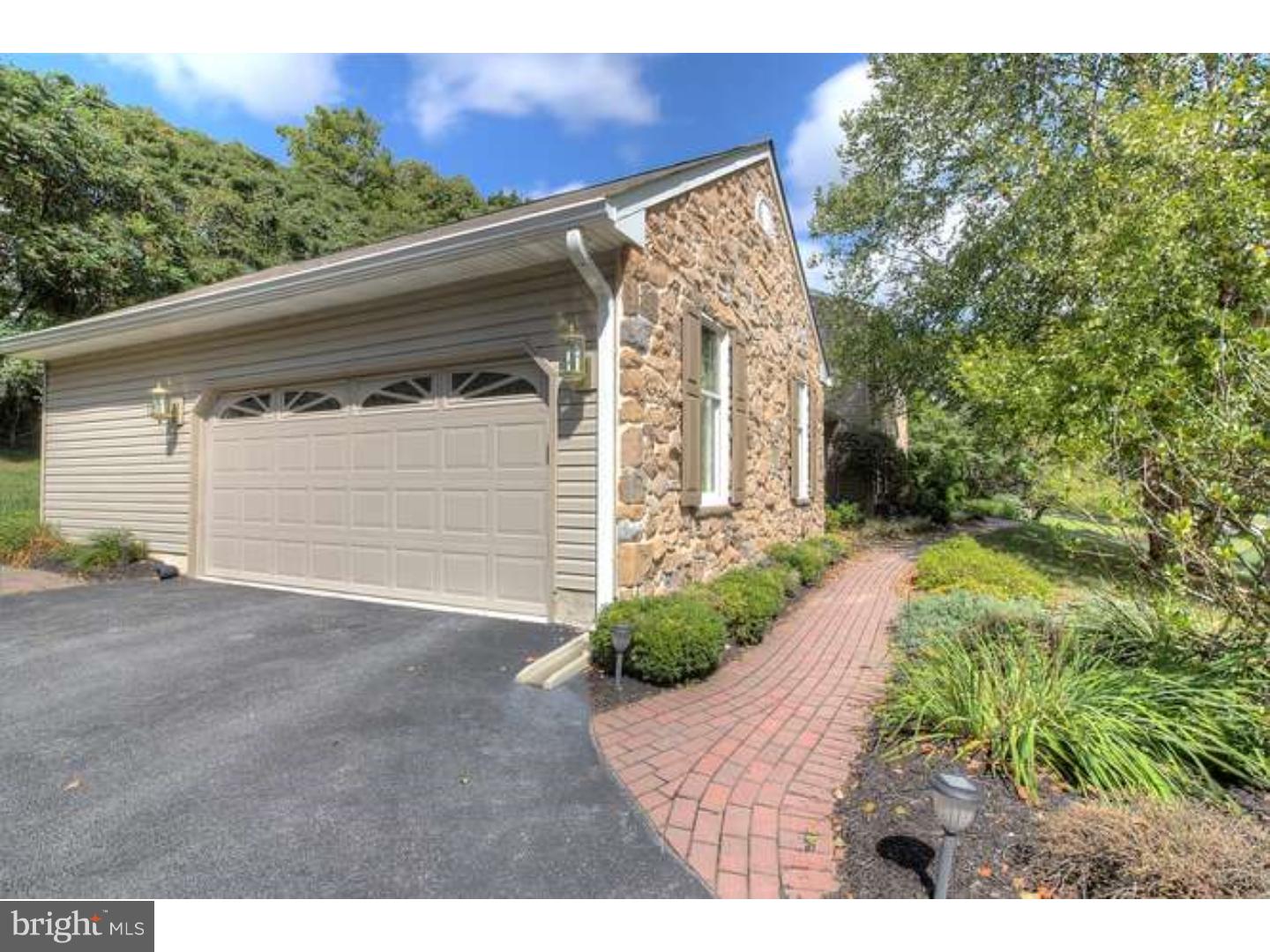 WHITFORD HILLS - Residential