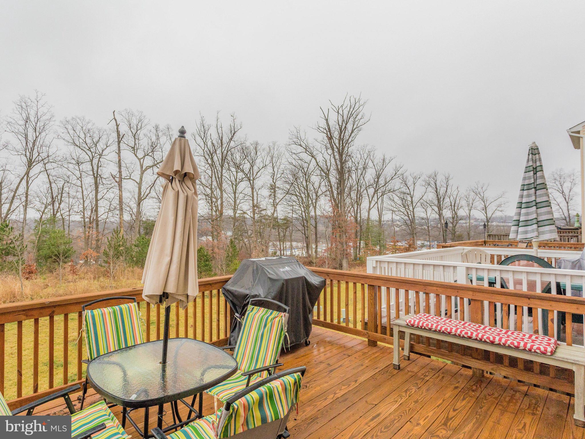 POWELLS RUN VILLAGE COND - Residential