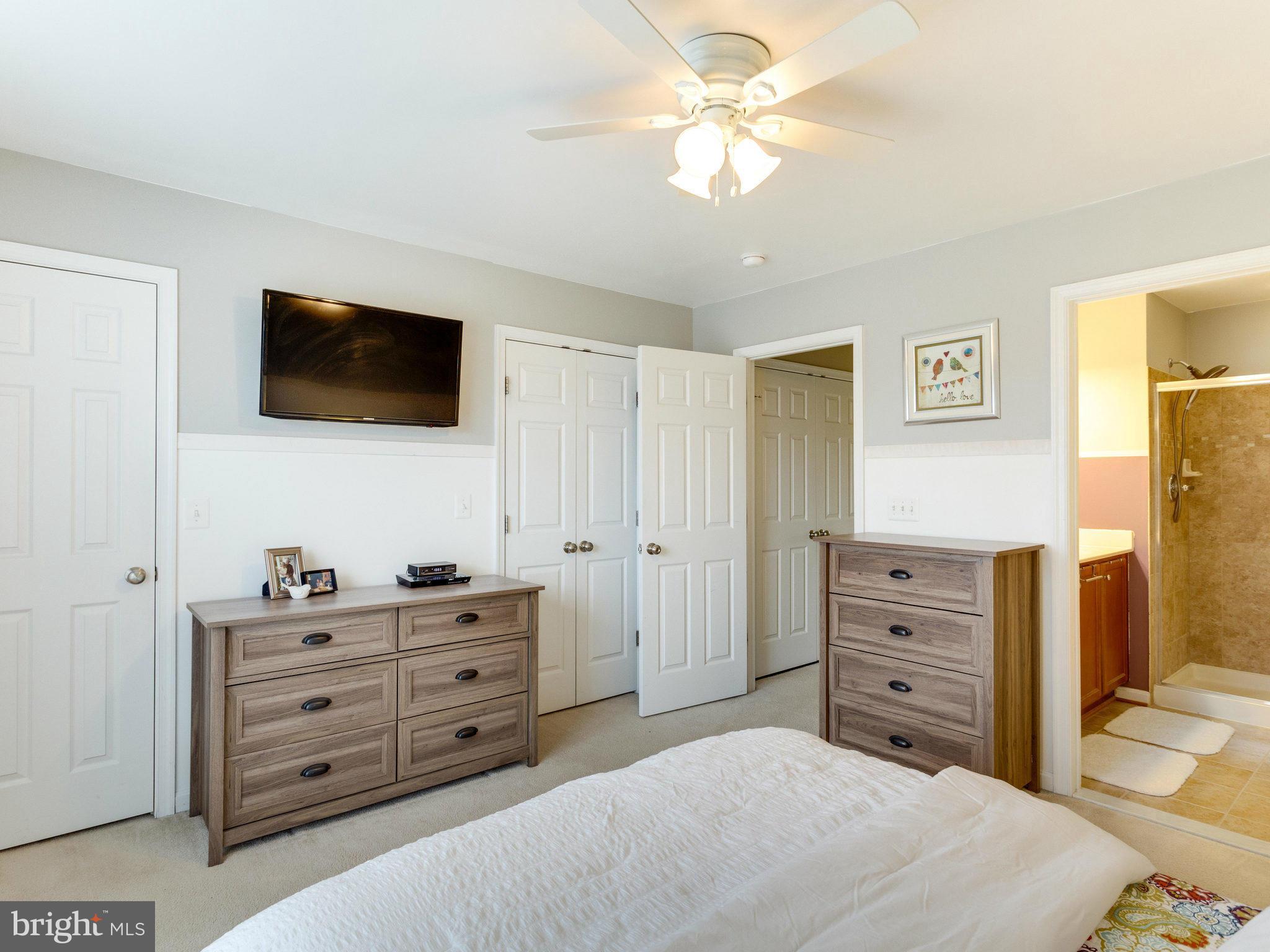 POWELLS RUN VILLAGE COND - Residential