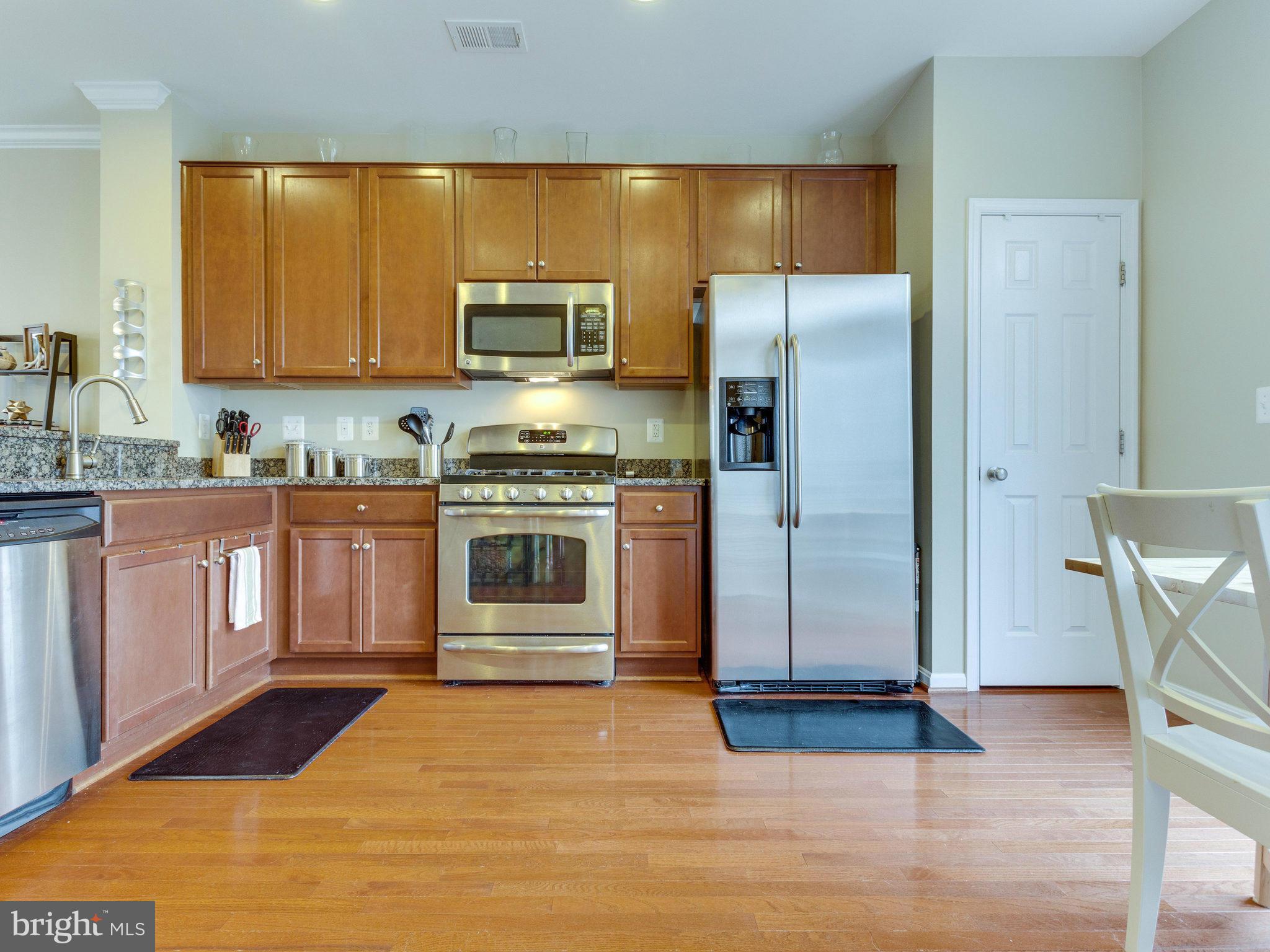 POWELLS RUN VILLAGE COND - Residential