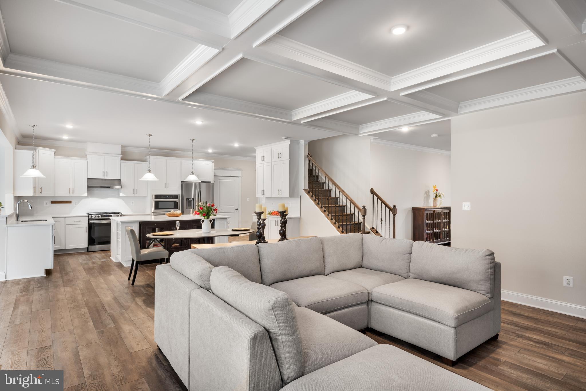 ROYAL OAKS - Residential