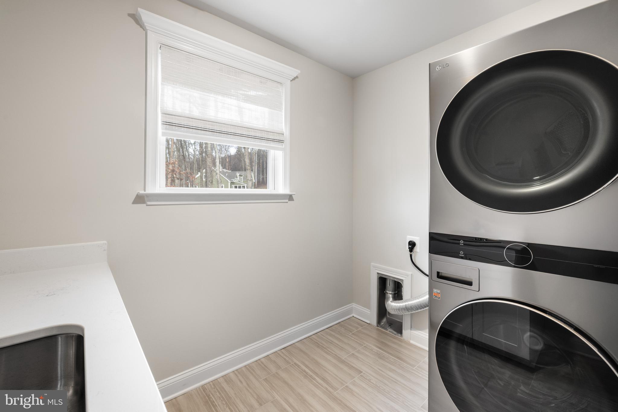 ROYAL OAKS - Residential