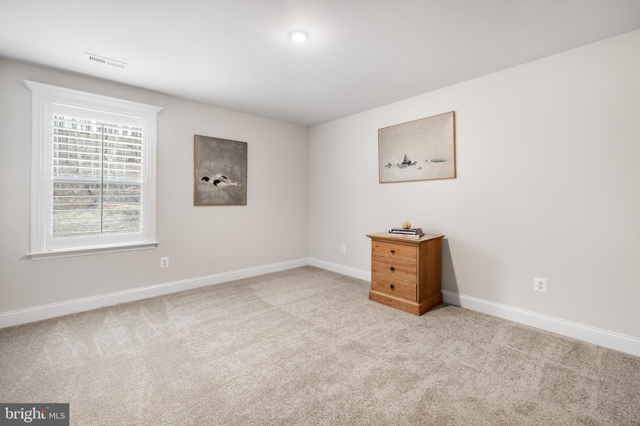 ROYAL OAKS - Residential