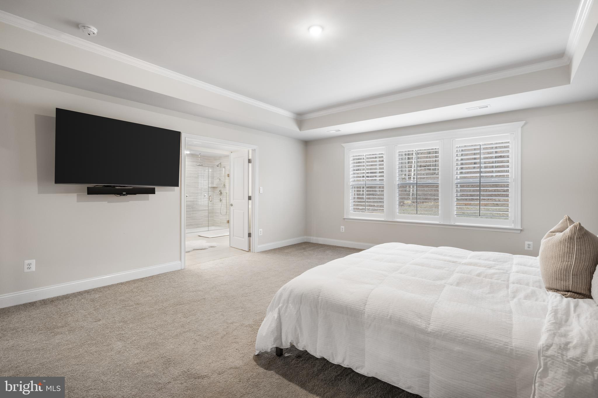 ROYAL OAKS - Residential