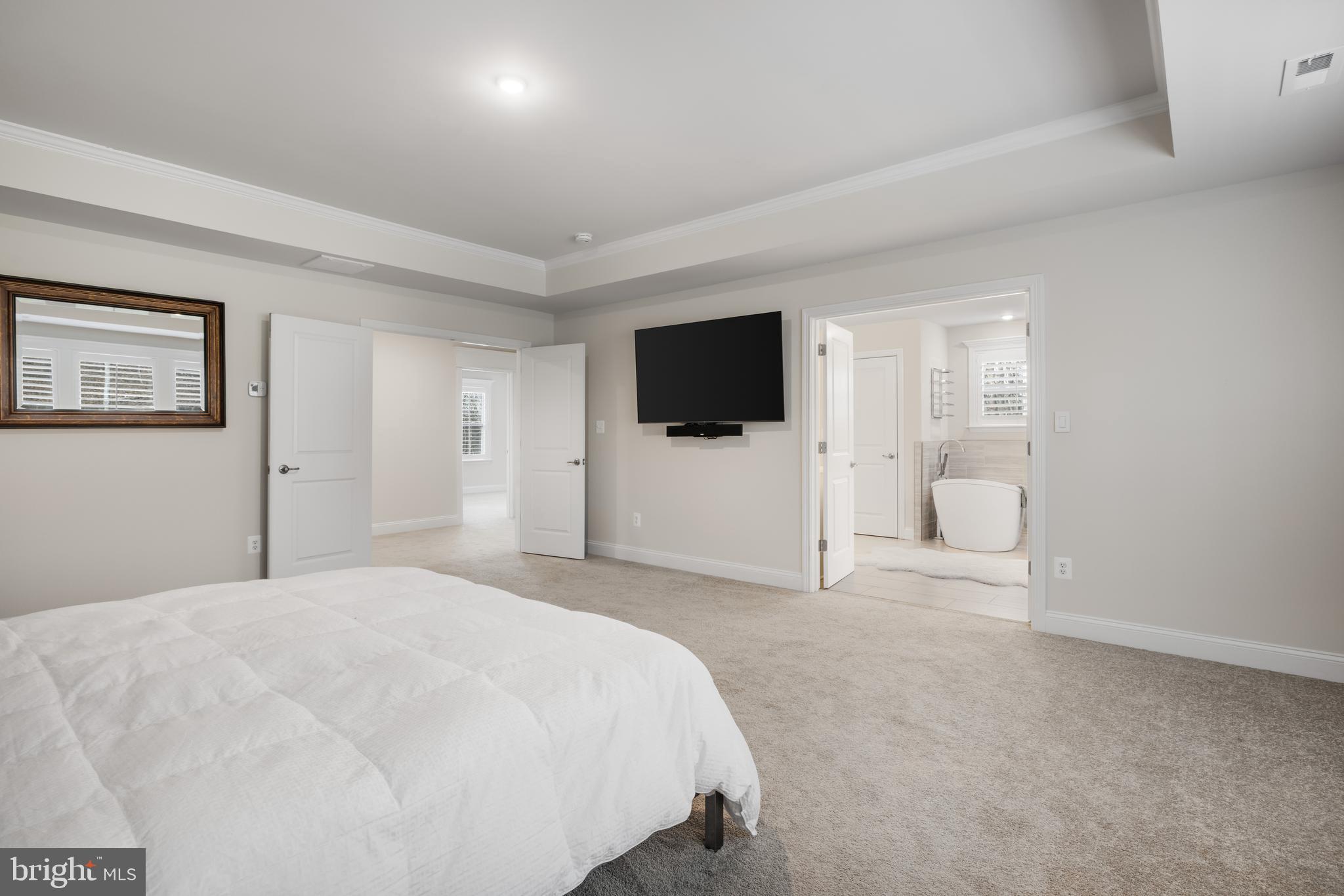 ROYAL OAKS - Residential