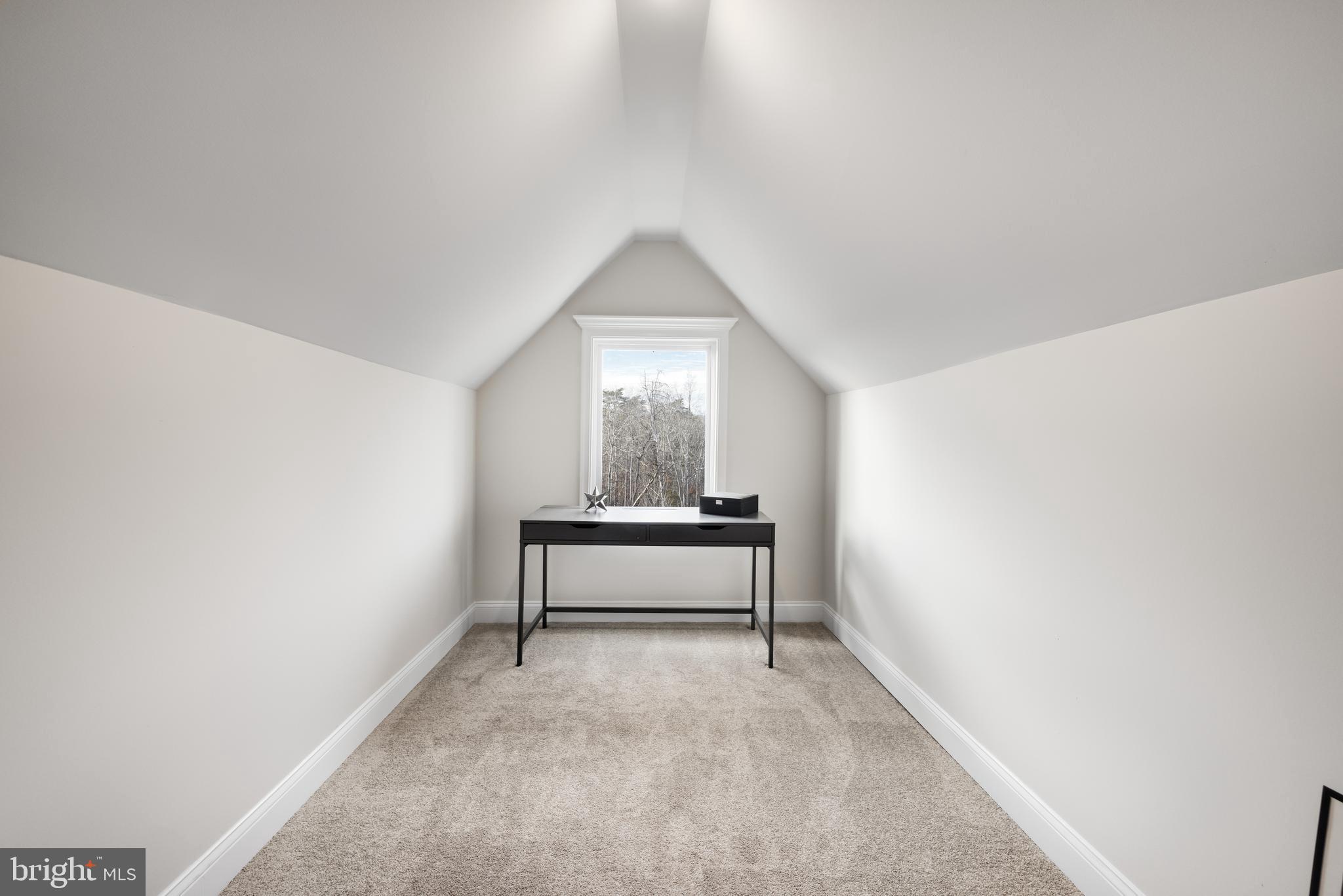 ROYAL OAKS - Residential