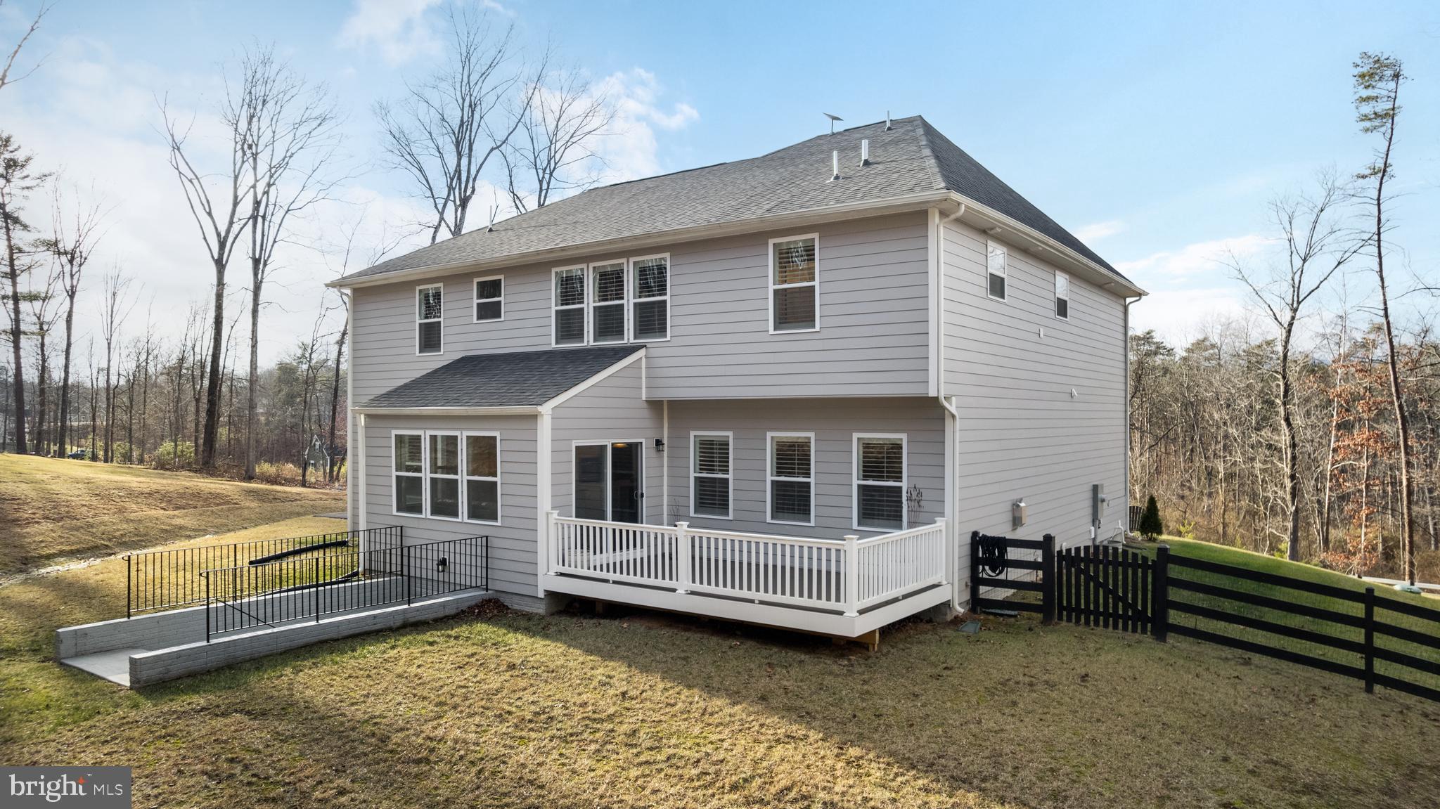 ROYAL OAKS - Residential