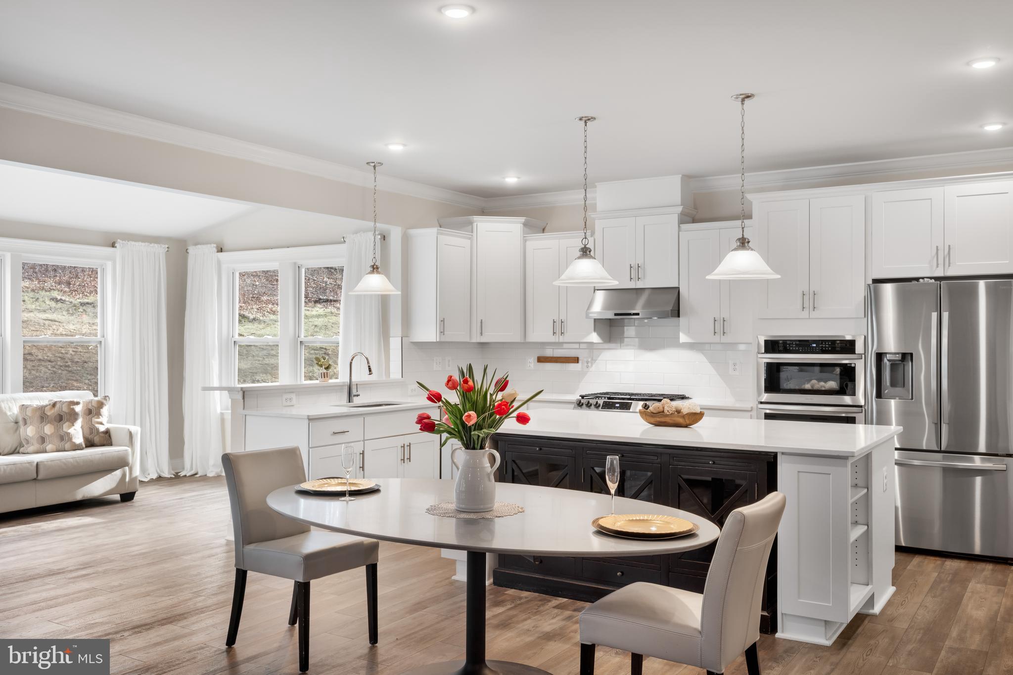 ROYAL OAKS - Residential