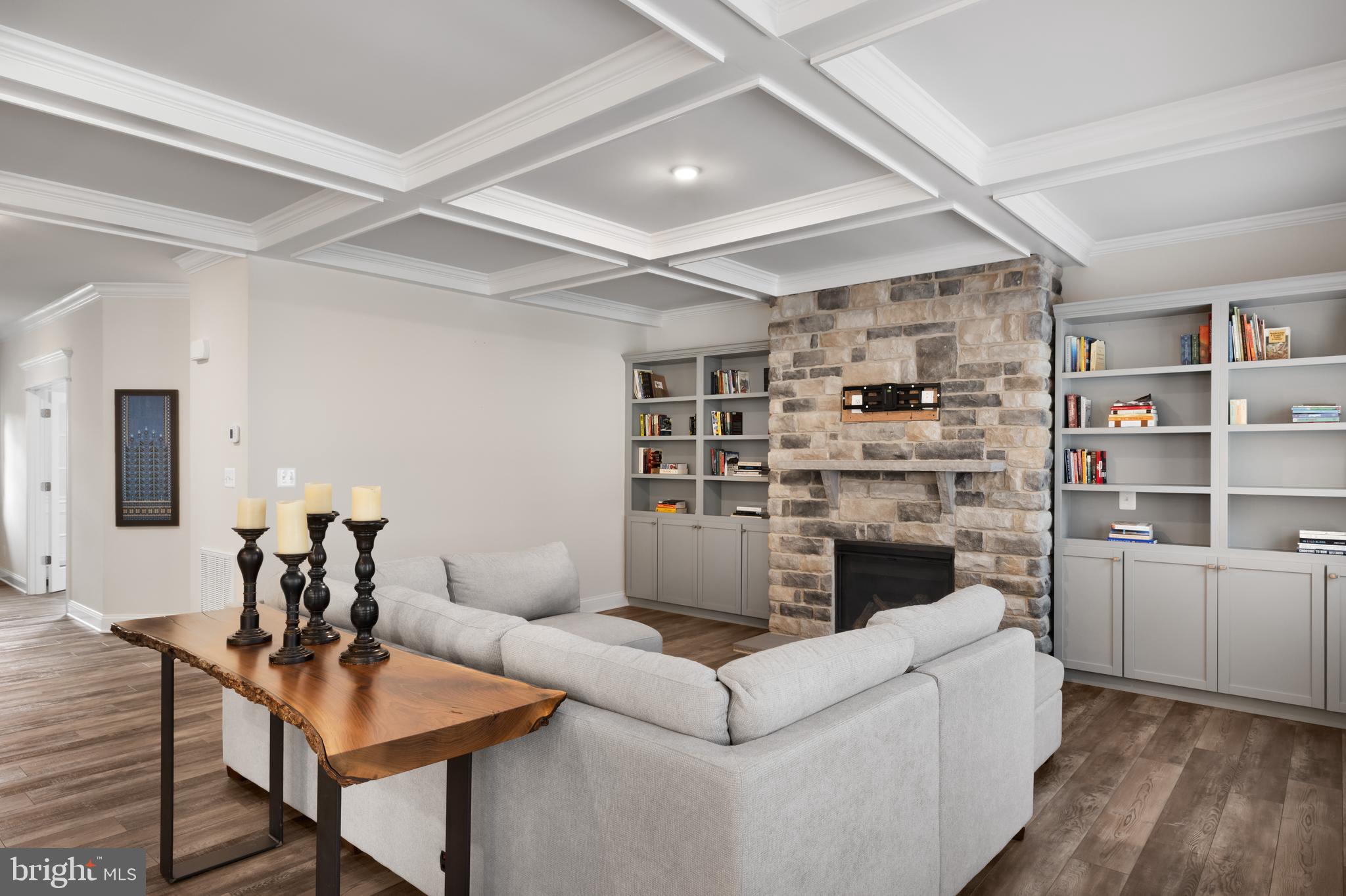 ROYAL OAKS - Residential