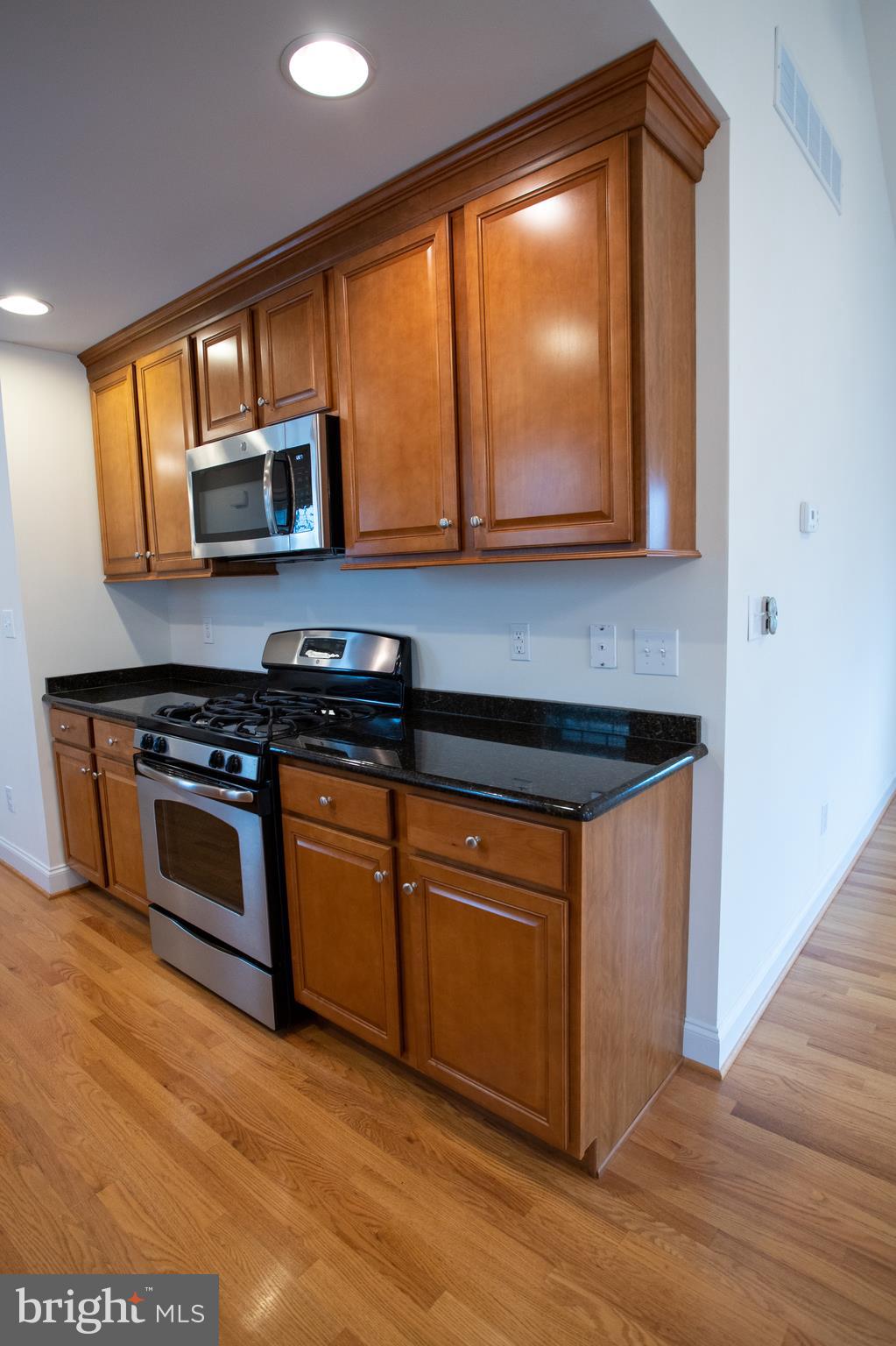 MEDIA - Residential Lease