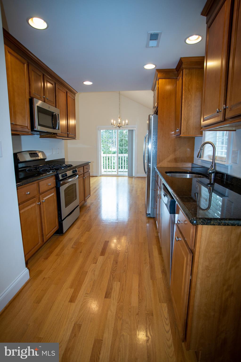 MEDIA - Residential Lease