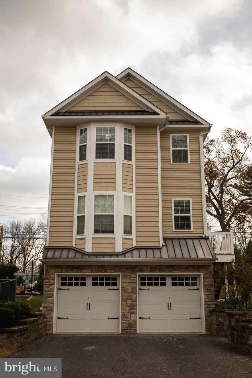 Location, comfort and beauty this Media Condo has it all. Spectacular 12 year old home with  bedrooms 2 baths . This beauty is  located in the heart of everyone's Home Town Media with it's plethora of restaurants and it's unique shoppes. This gorgeous beauty featuring  spectacular  newer custom Kitchen with granite counters, stainless steel appliances. Large living room dining room with cathedral ceilings and outside balconey Two great size bedrooms, both Bathrooms have just been updated. The home has been freshly painted with newer carpets and flooring.  Available for immediate occupancy. 2nd floor :  1 Car Garage and large 35' x 13' Storage Room . Ample  closets, laundry c with stack-able washer and dryer, newer kitchen with stainless steel appliance, gas range, dishwasher, and refrigerator, Master Bedroom with walk in closet and master suite bathroom , large second bedroom with large closet, new Hall Bath with tub/shower combo. Central Air.   Walking distance to public transportation and State Street's entertainment, with its plethora of restaurants, unique shopping boutiques and Media Theater!