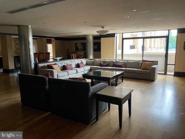 BRITTANY - Residential Lease