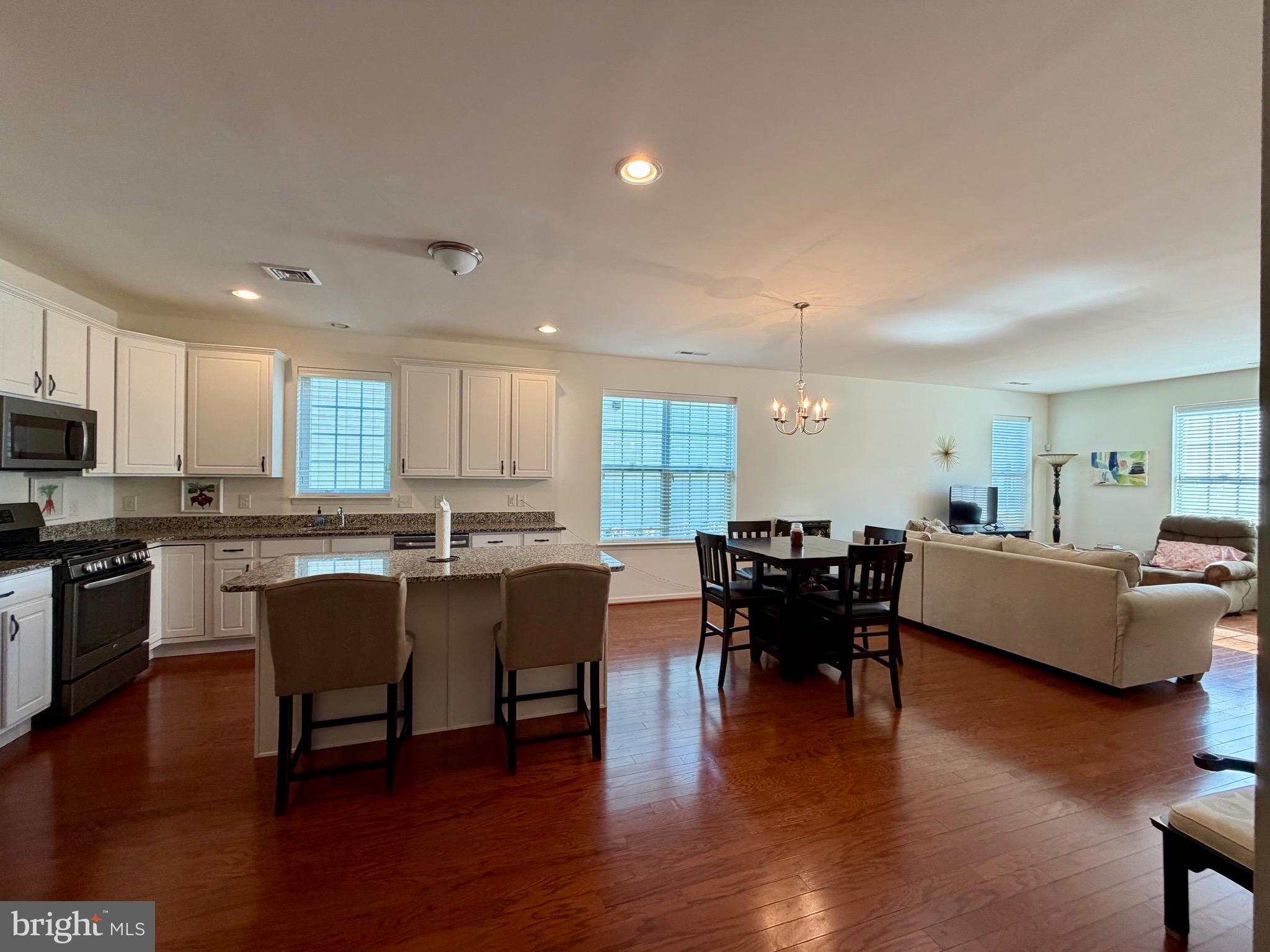 ARBOURS AT EAGLE POINT - Residential