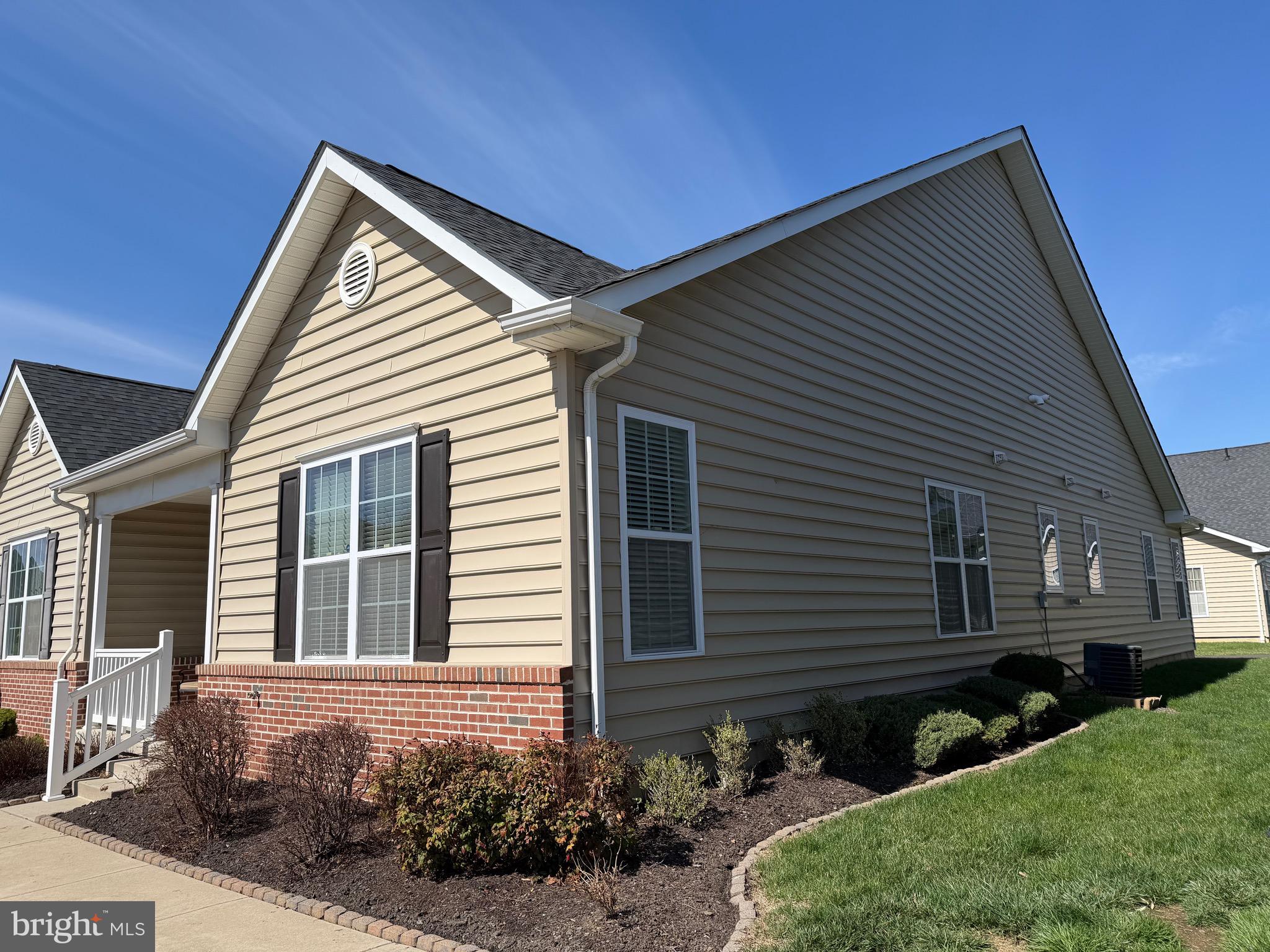 ARBOURS AT EAGLE POINT - Residential