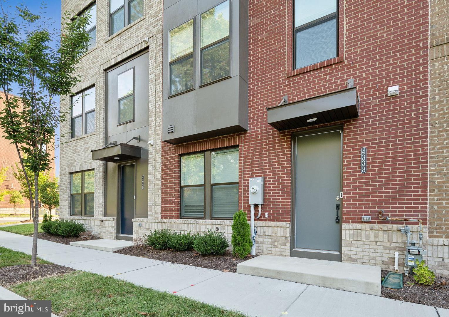 MEDFIELD - Residential