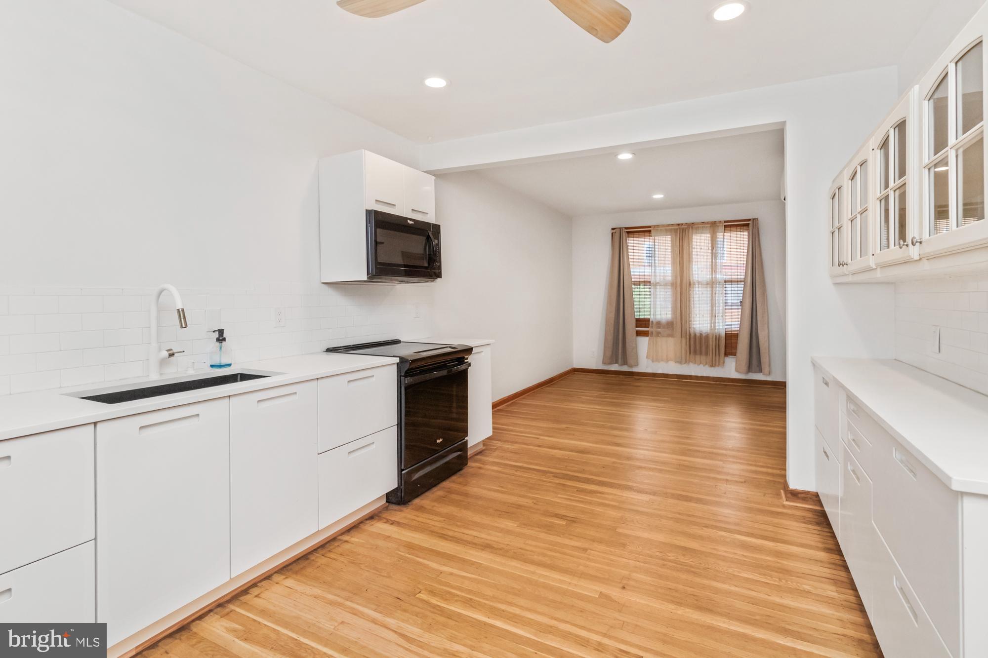 BAYVIEW - Residential Lease