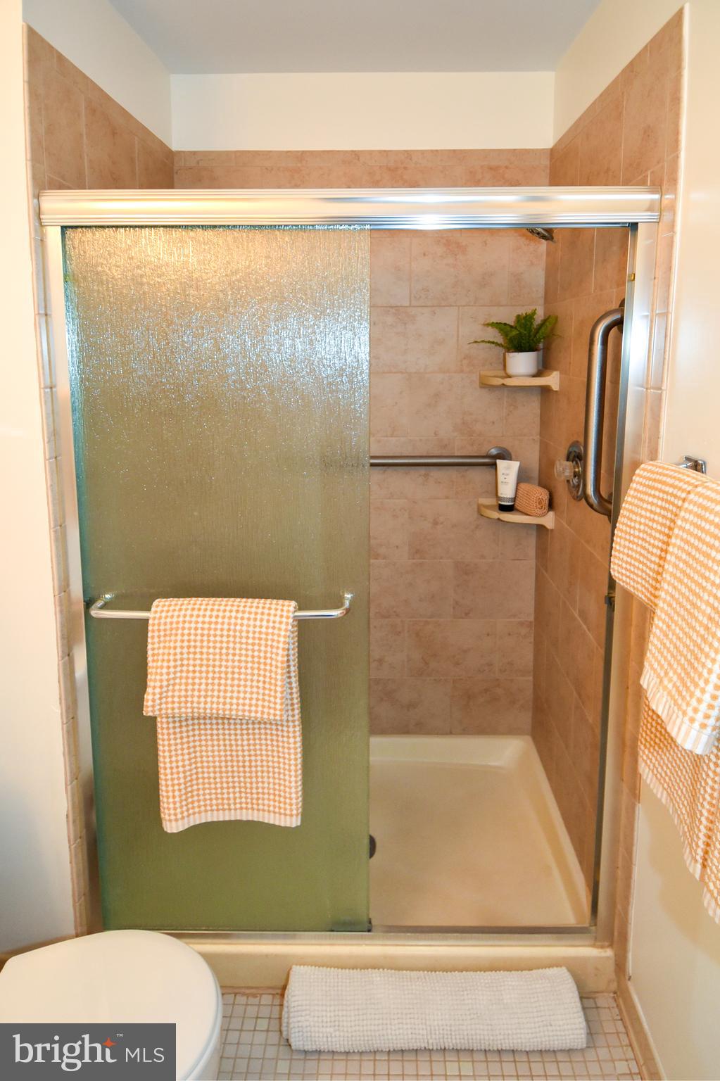 SADDLE RIDGE - Residential