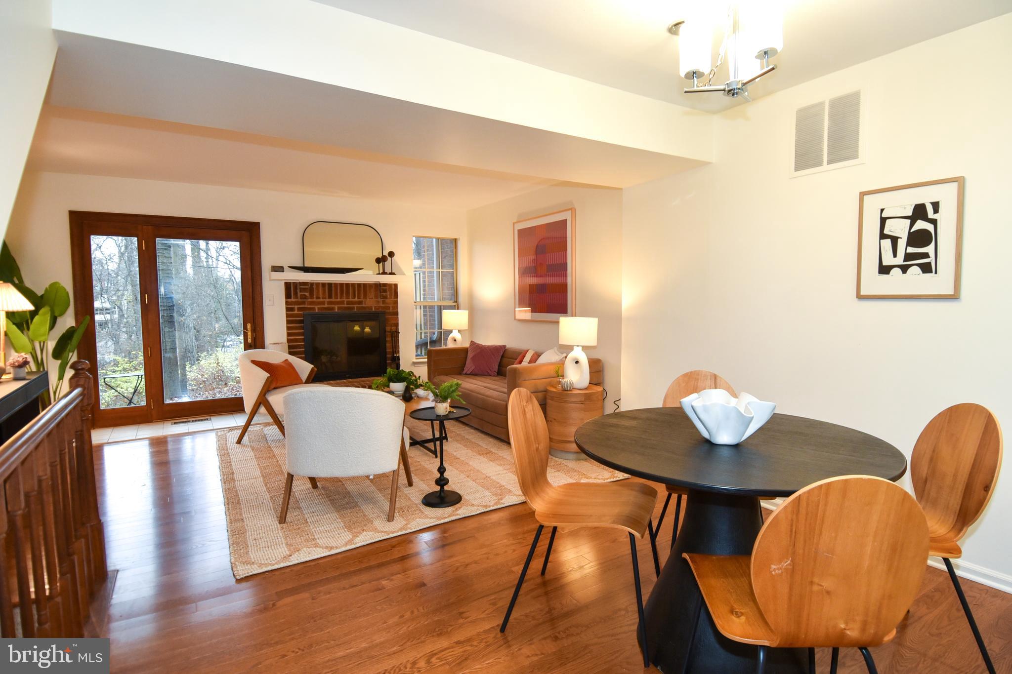 SADDLE RIDGE - Residential