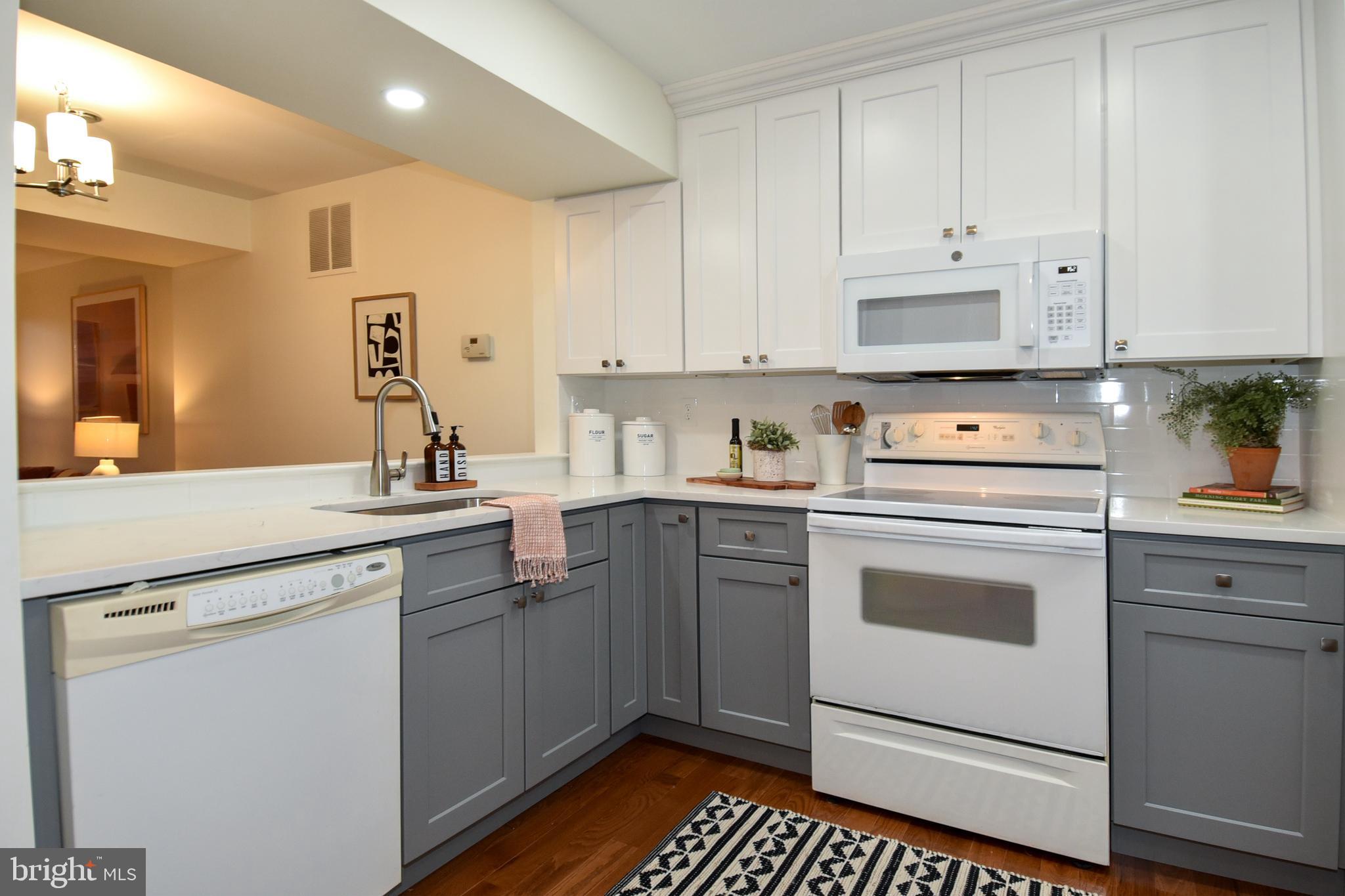 SADDLE RIDGE - Residential