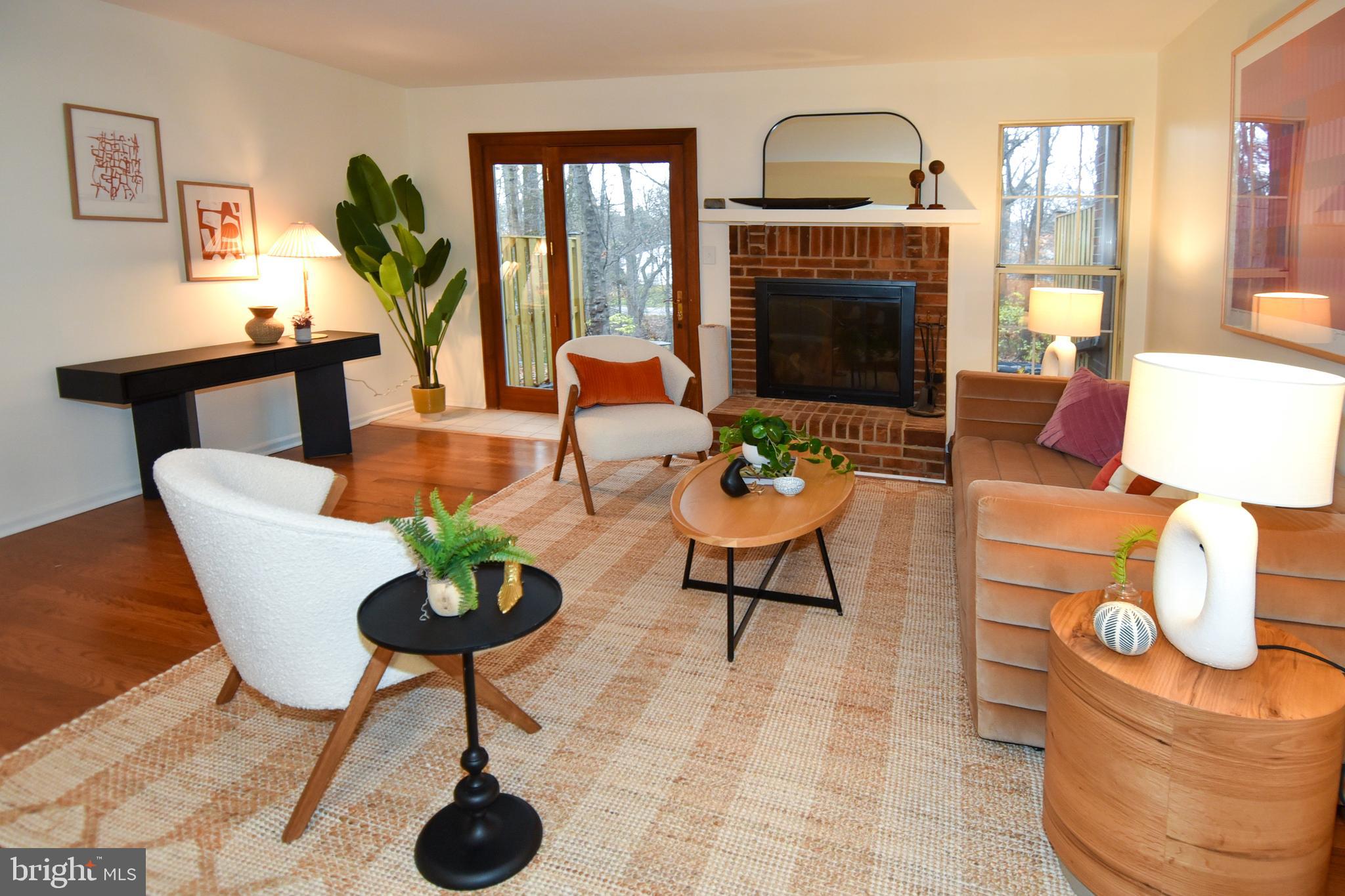 SADDLE RIDGE - Residential