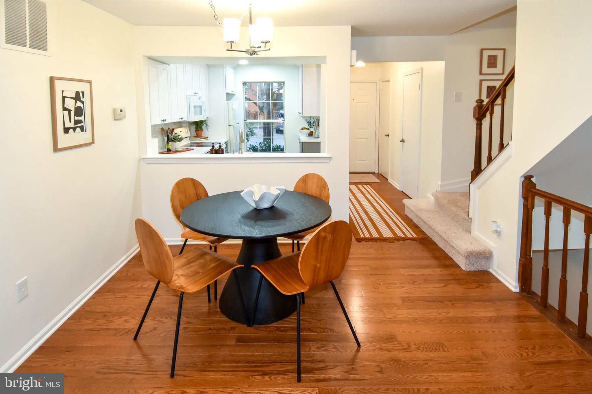 SADDLE RIDGE - Residential