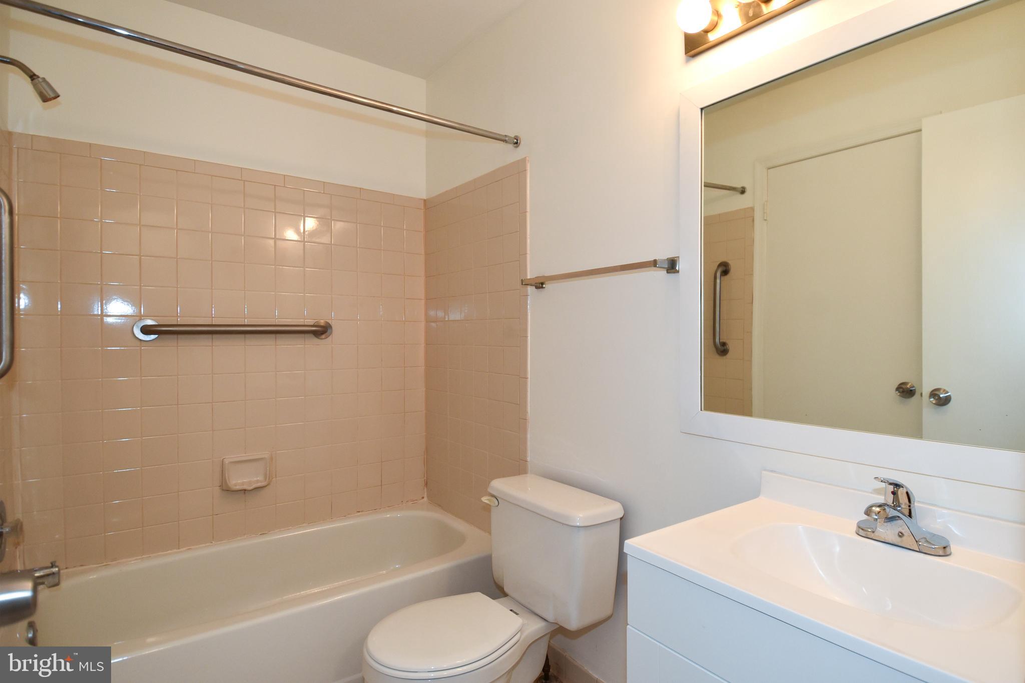 SADDLE RIDGE - Residential