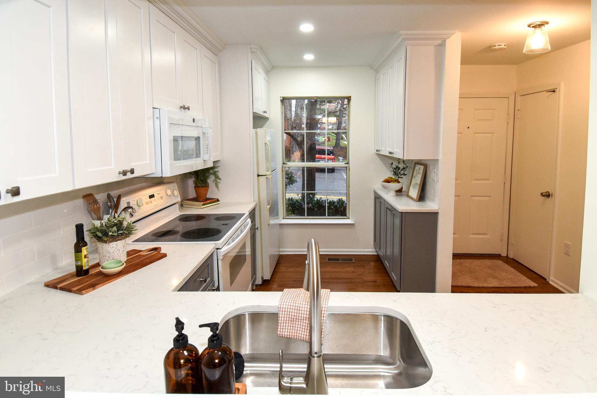 SADDLE RIDGE - Residential