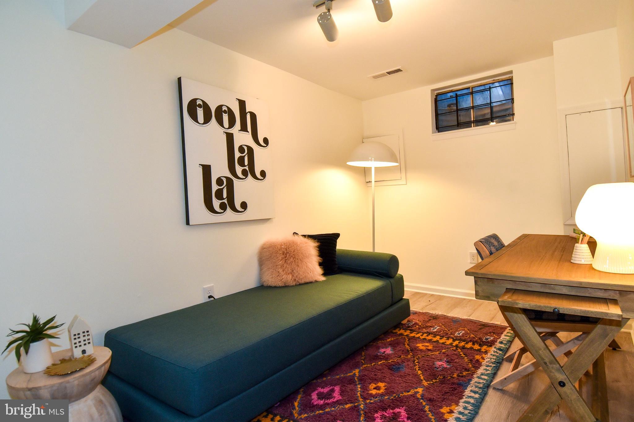 SADDLE RIDGE - Residential